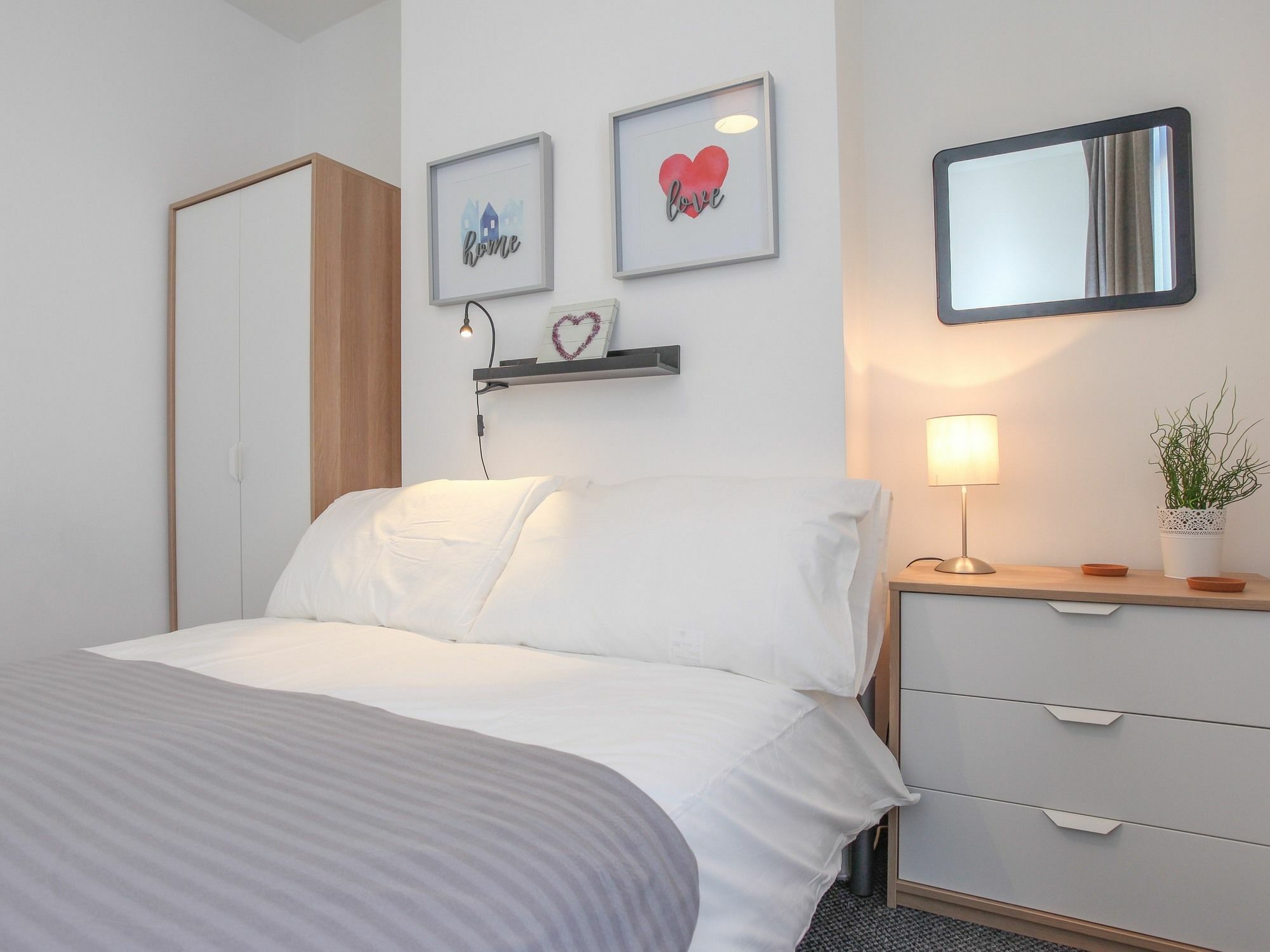 Kingston Serviced Accommodation - Donegall Avenue Belfast Extérieur photo