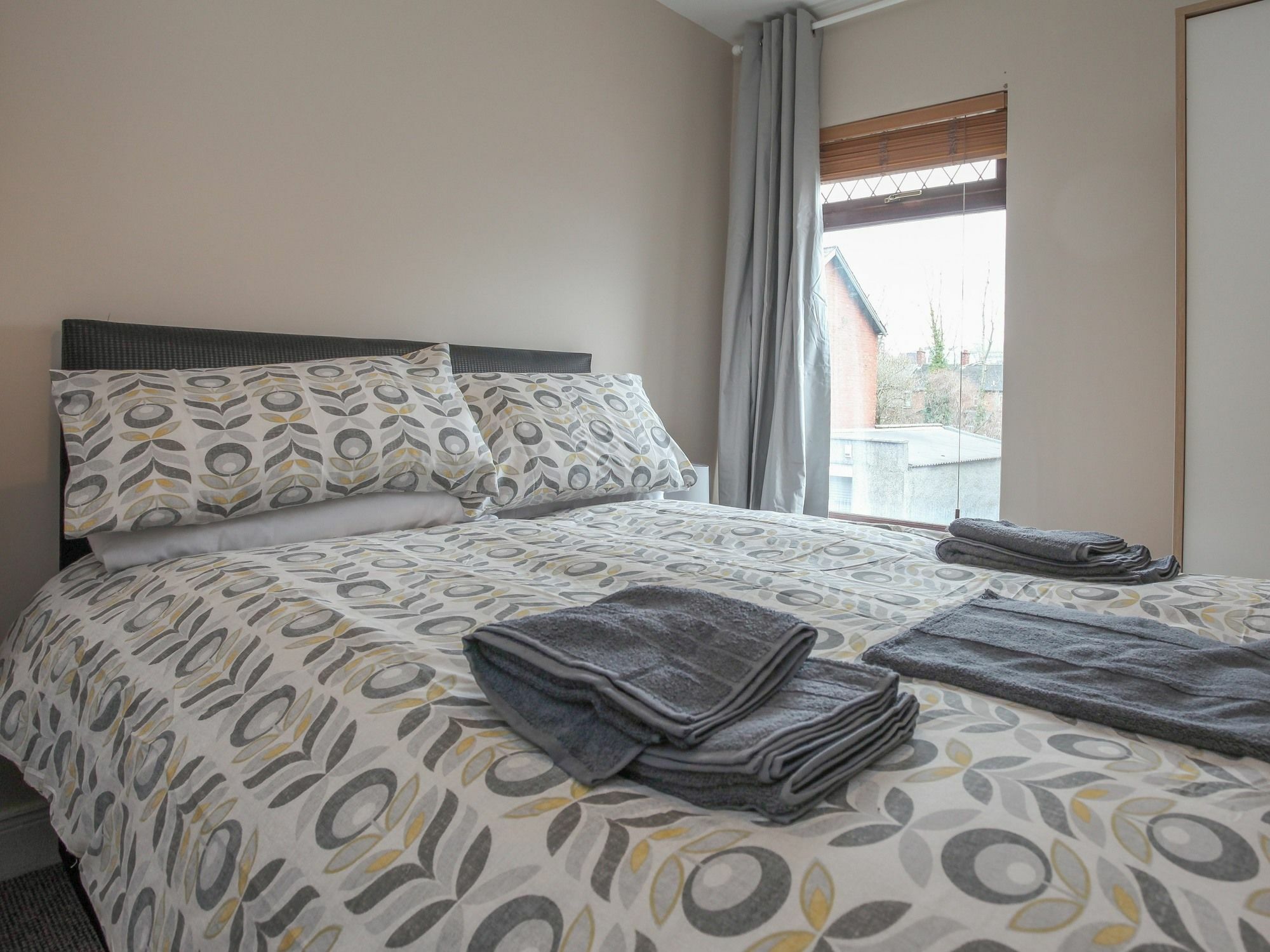 Kingston Serviced Accommodation - Donegall Avenue Belfast Extérieur photo