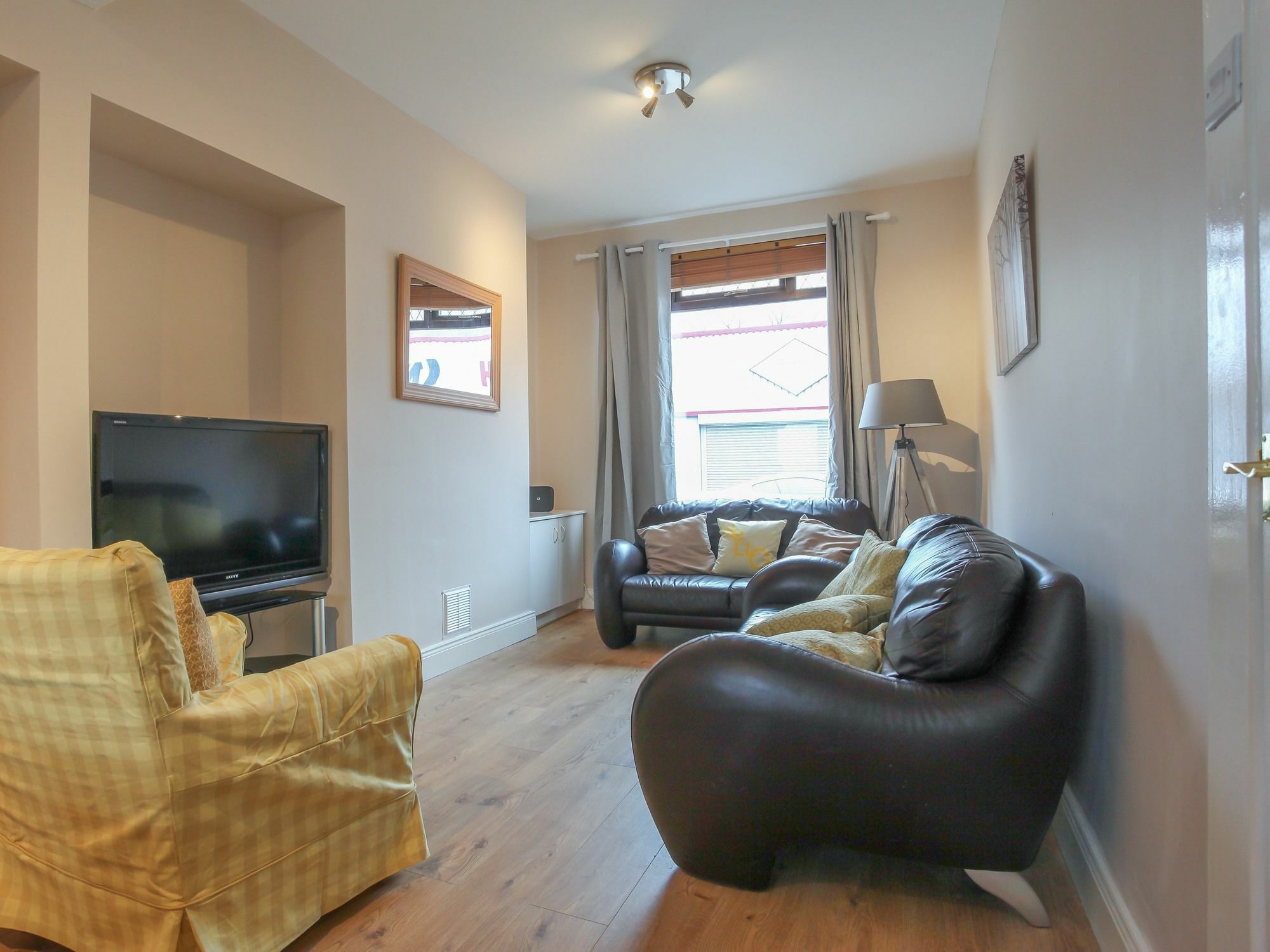 Kingston Serviced Accommodation - Donegall Avenue Belfast Extérieur photo